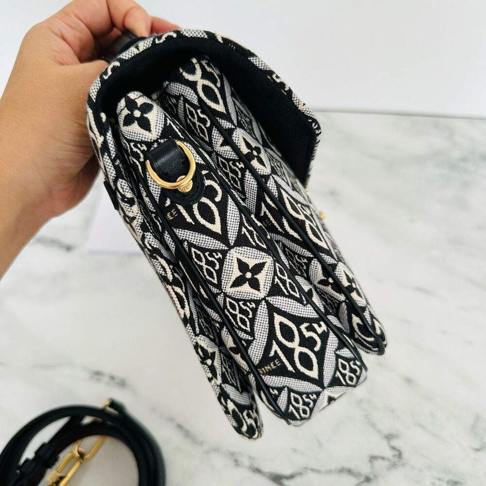Louis Vuitton Black and White Monogram Crossbody Bag - Picture 3 of 14
